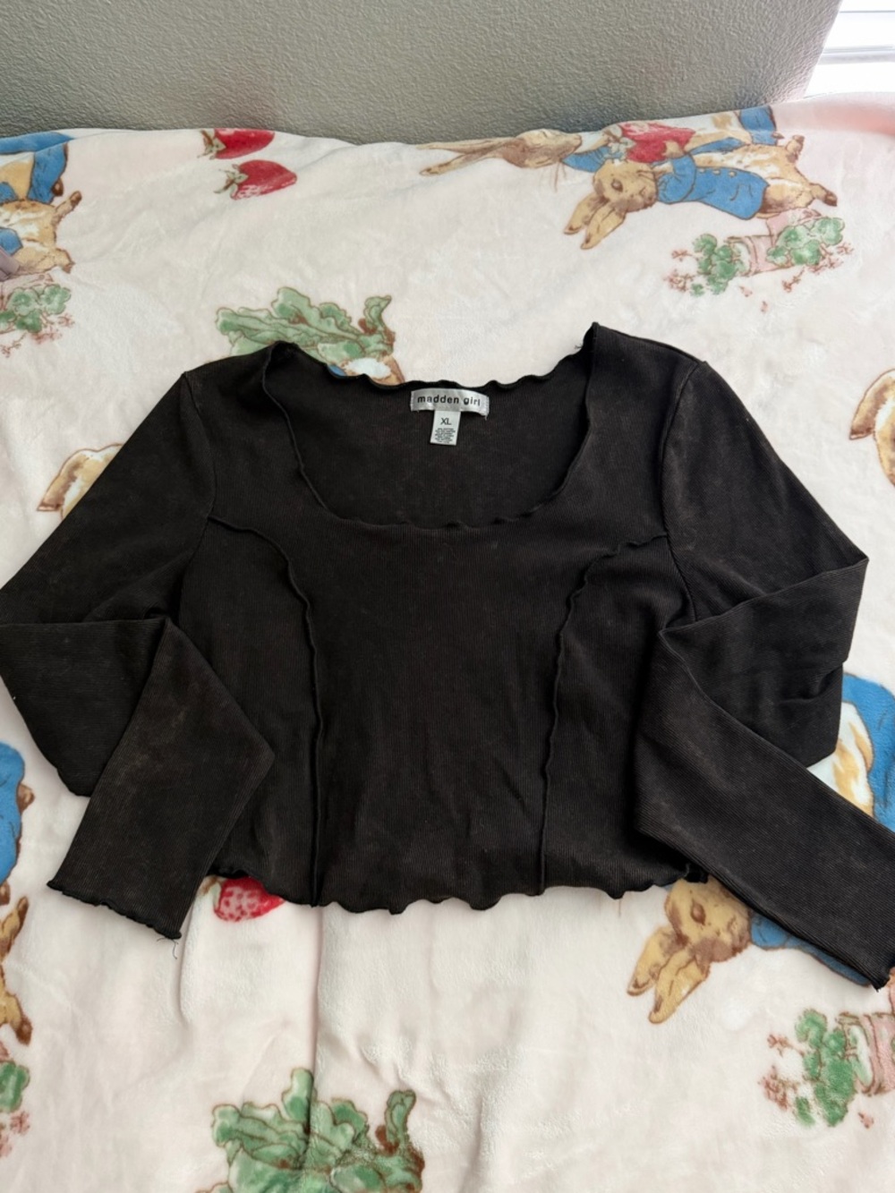 Madden Girl Black Ribbed Long Sleeve Scoop Crop Top